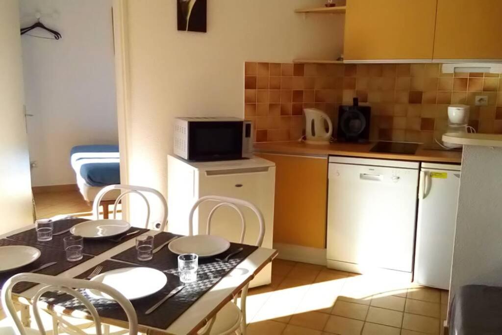 Capao Appartement Climatise Grande Terrasse Place Parking & Piscine Agde Bagian luar foto