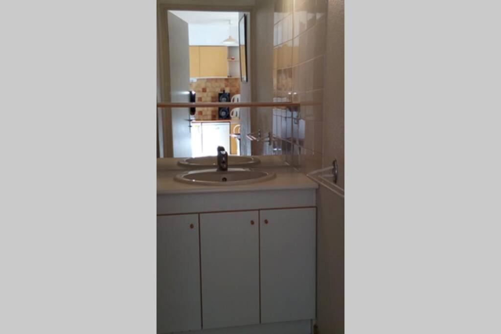 Capao Appartement Climatise Grande Terrasse Place Parking & Piscine Agde Bagian luar foto